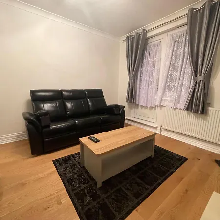 Homely And Very Comfortable Apartment Лондон Экстерьер фото